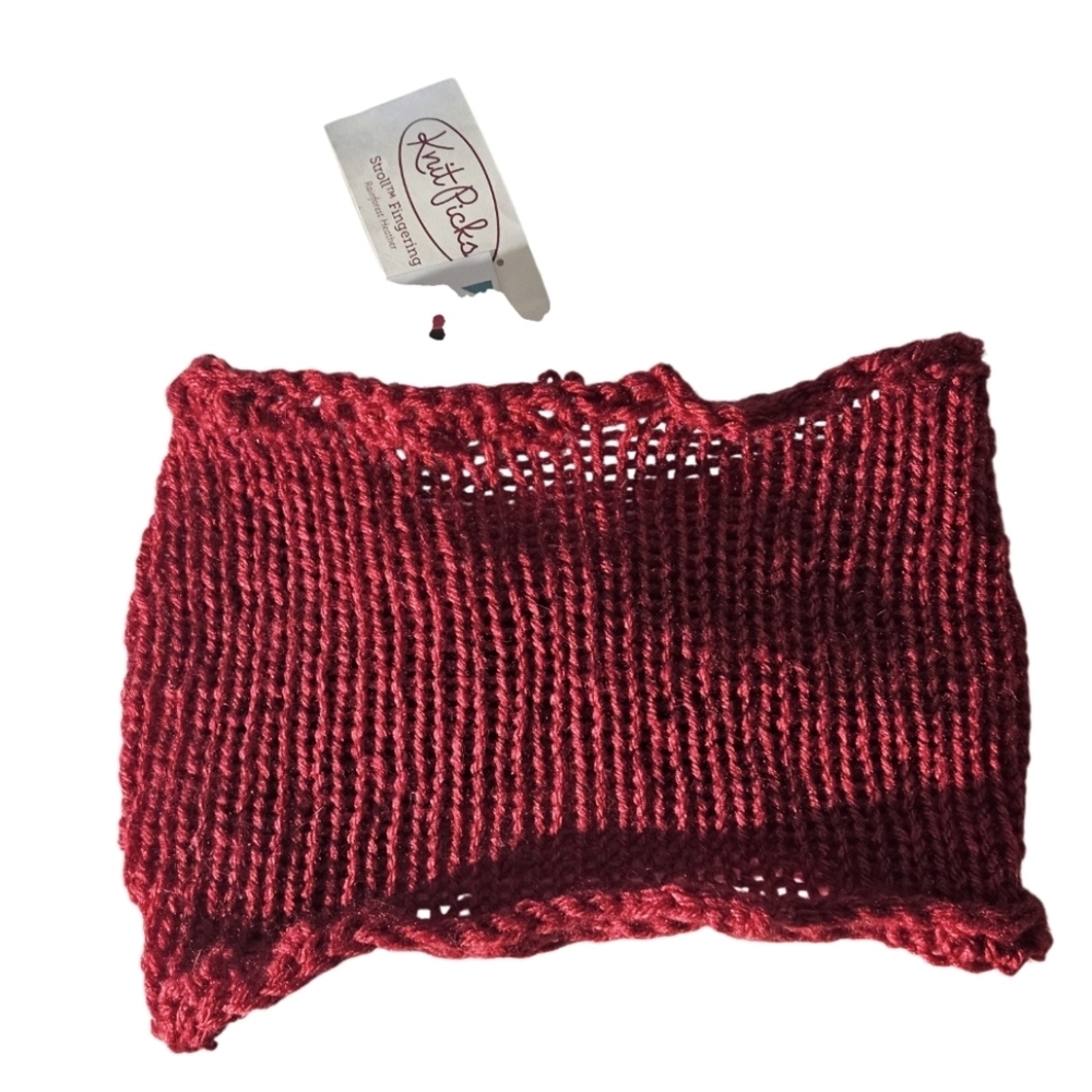 Hand Crafted 3 in 1 hair accessory crochet floral ear warmer Winter headband red - Picture 9 of 17